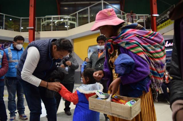 Abrígate con la ATT, una campaña solidaria para donar ropa abrigadora en las terminales del país