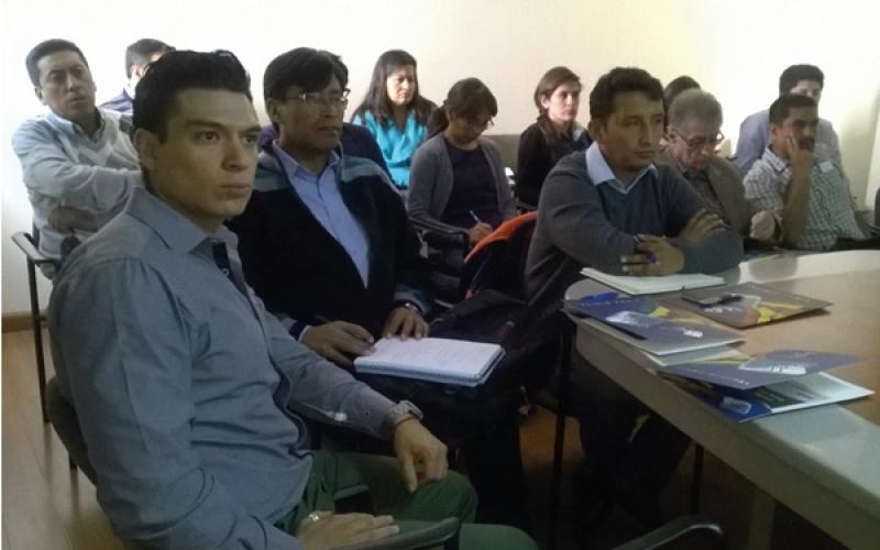ATT Participa en Sesión Informativa Sobre la Firma Digital