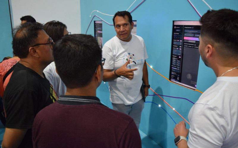 La ATT socializa los beneficios y riesgos de la Inteligencia Artificial en la Expocruz 2023